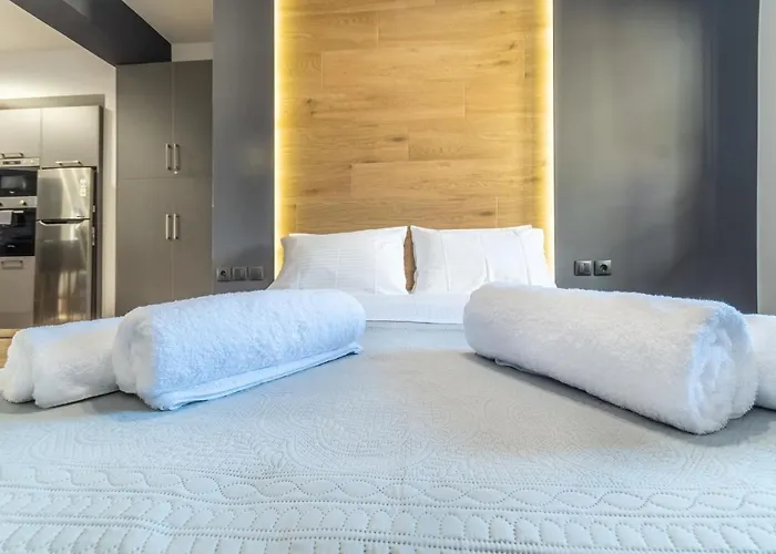 Mos Luxury - The R *