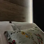 Mos Luxury - The R Apartment Chania (Crete)
