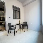 Apartment Mos Luxury - The R *
