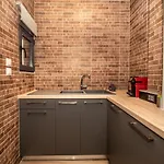 Mos Luxury - The R Apartment *