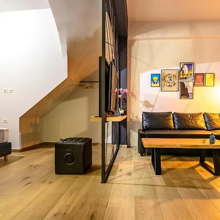 Mos Luxury - The R Chania (Crete)