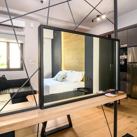 Mos Luxury - The R Apartment