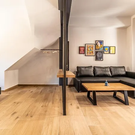 Lägenhet Mos Luxury - The R