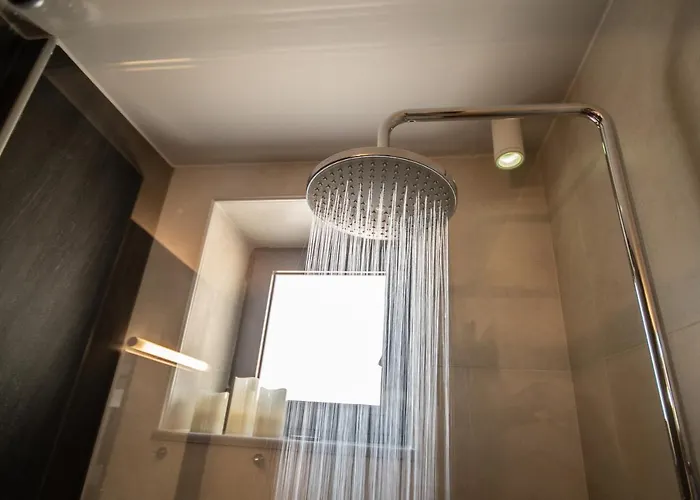 Mos Luxury - The R Apartament