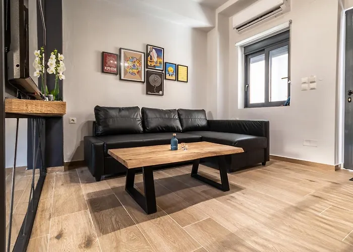 Mos Luxury - The R Apartament *