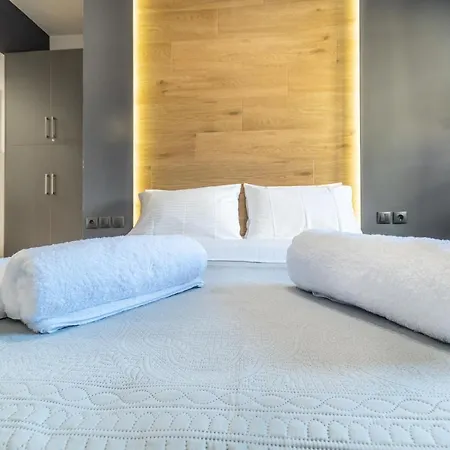 Mos Luxury - The R *